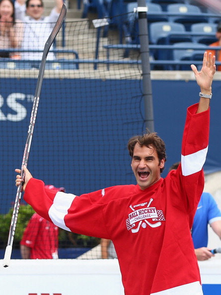 Федерер поигра хокей в Торонто