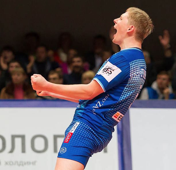 Иван Зайцев дебютира за Динамо, Белогорие с трудна победа с 3:2 в Москва