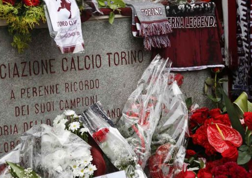 Почетоха годишнината от смъртта на "Гранде Торино"