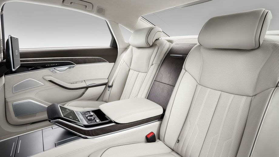 Новият Audi A8: Бъдещето на луксозния клас